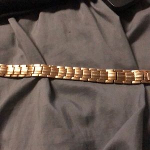 Rose gold unisex bracelet